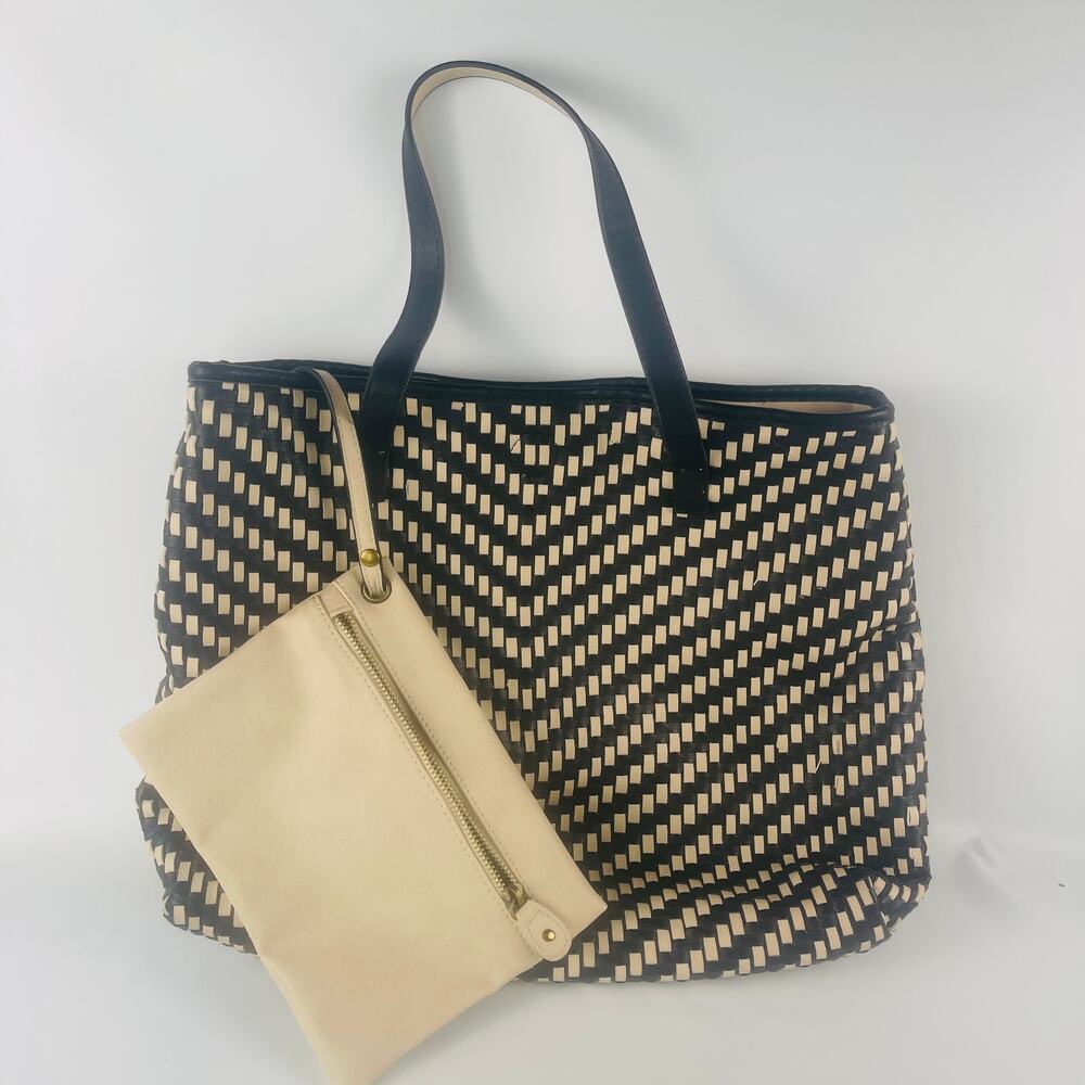 Under One Sky Black and Beige Stripped Handbag Purse Vegan Leather